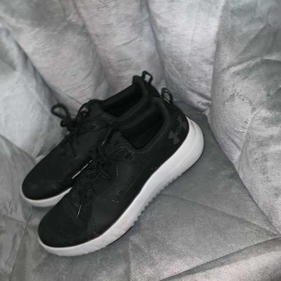 Shoes - Picture 2 of 4